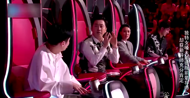 好声音最惨冠军邢晗铭，夺冠一个月后无人问津，如今判若两人