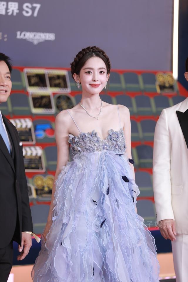 娜扎纯生图!状态和颜值都太惊艳了!