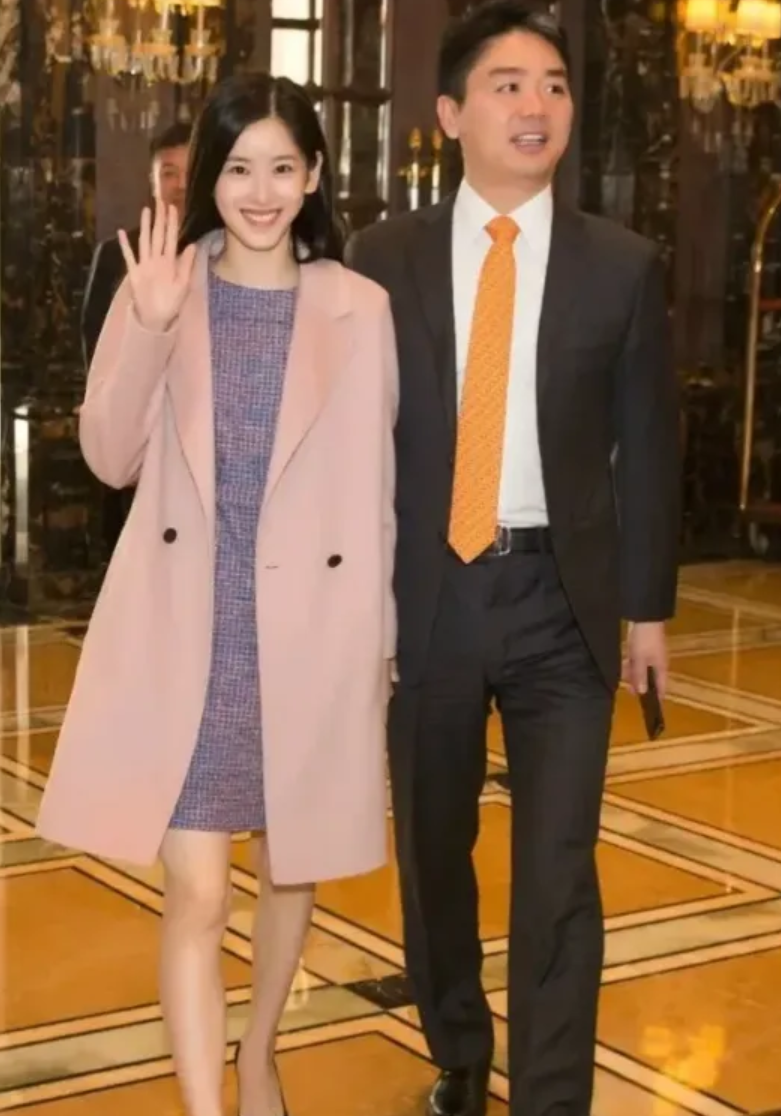 章澤天加入“光明會”？京東做出了相對回應了