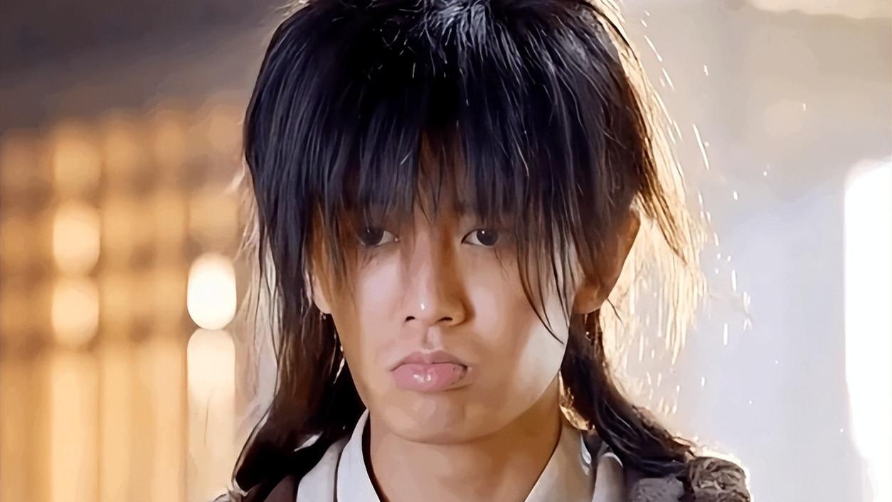 任嘉伦新剧空降，看清官方给他的排面，才知道他如今的江湖地位