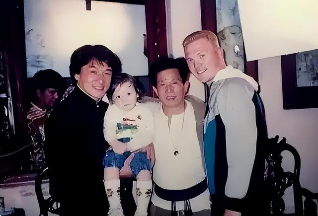 郑少秋的师傅、张国荣的干爹、有后宫“三十六房”？他什么来头？