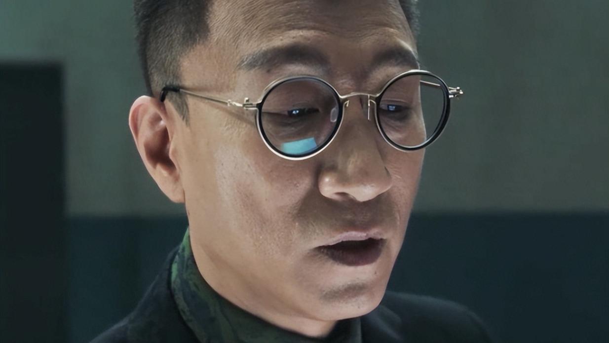 扫黑剧《边水往事》：本以为郭麒麟是看点，却被31岁男配角惊艳了