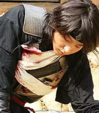 雌雄难辨,至今未婚