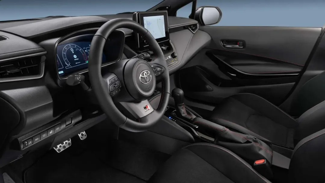 新款丰田GR卡罗拉：从佛系到钢炮的华丽转身
