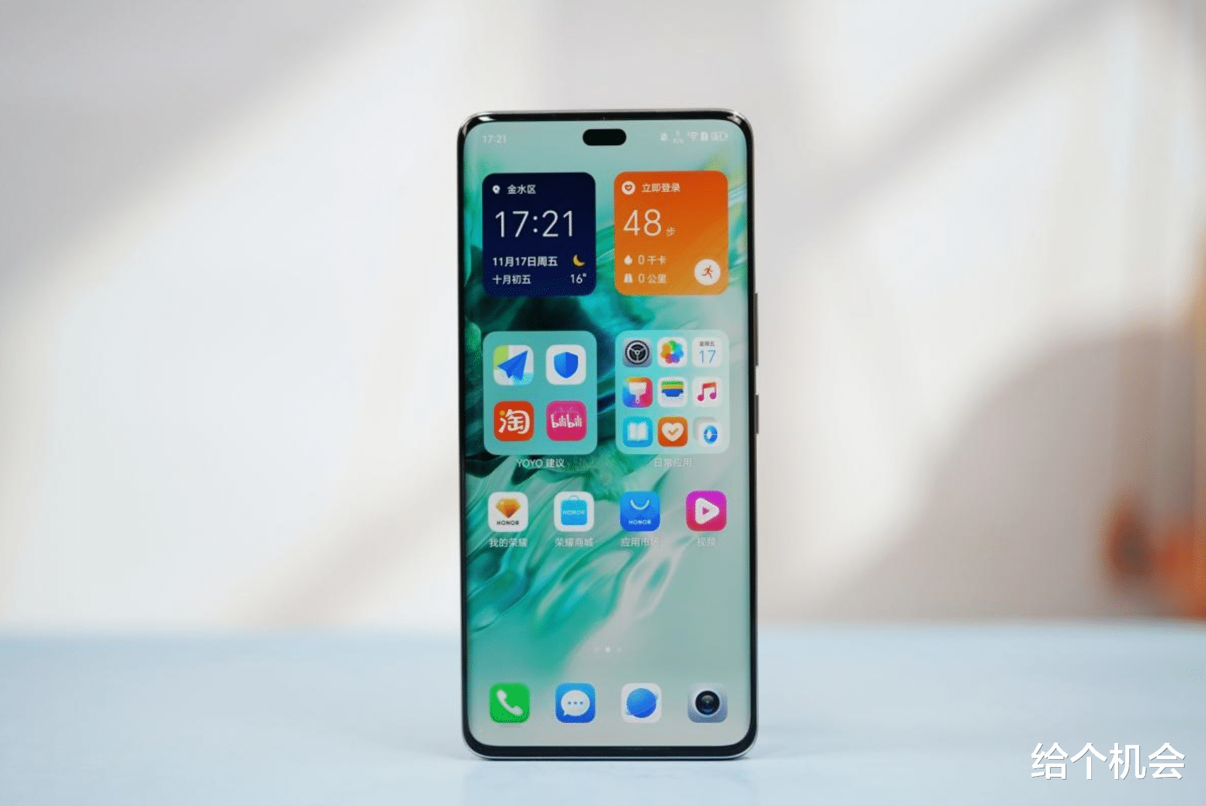 从3399元跌至1999元,12G+256G+骁龙旗舰芯 ,颜值高拍照也好