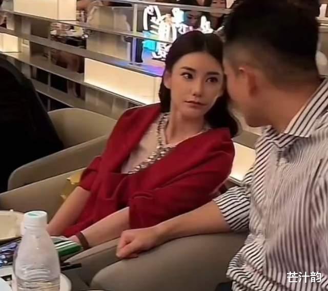 汪小菲妻子回台北，晒老妈做的美食很满足，回应与男方相识时间