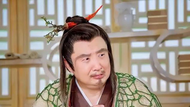 表面是演员，实际是国际反恐专家！这位著名老戏骨，隐藏好深