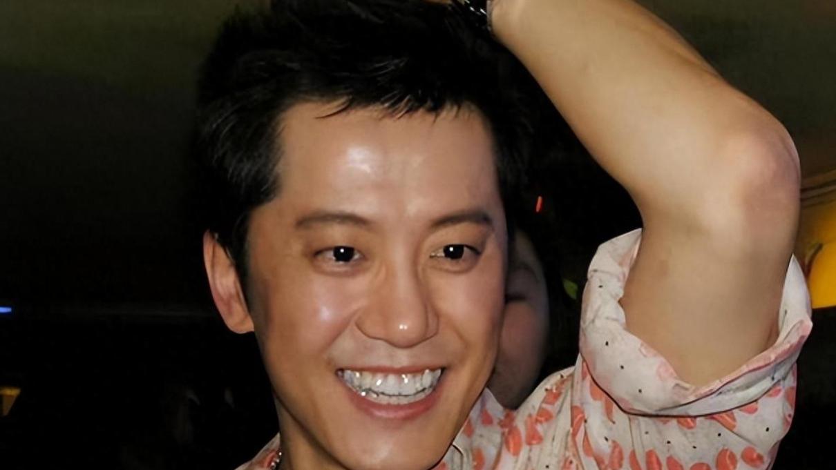 毛宁|他8次上春晚，作死被捕入狱，今54岁无人问津，老搭档也断了联系