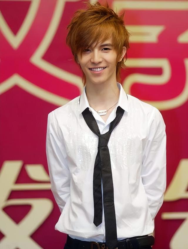 为前途,李枫隐忍郭敬明职场骚扰七年,陈学冬知后小号发文:无助