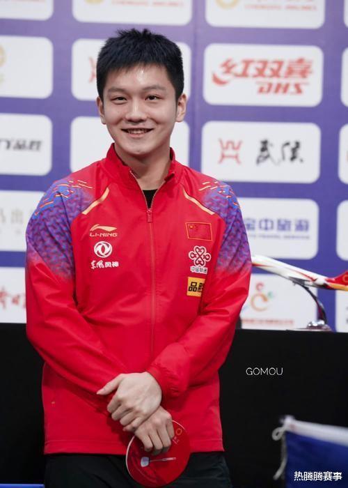 笑晕了全红蝉直播向樊振东讨债网友为樊振东求情,压力给到了东哥