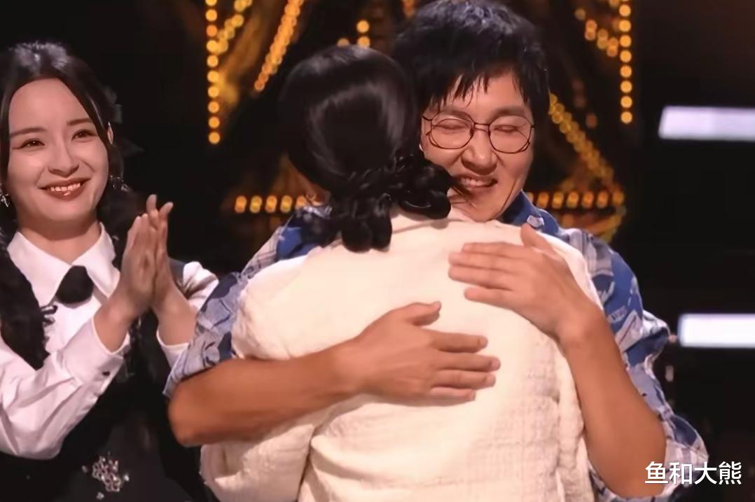 《歌手》决赛也搞剧本?3人被赛制保送,谭维维直呼赢不了超无奈