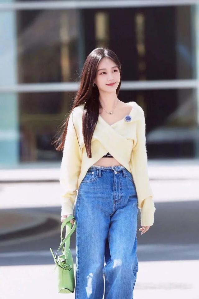 李一桐,有脸有腰有腿,一眼入魂,好美啊