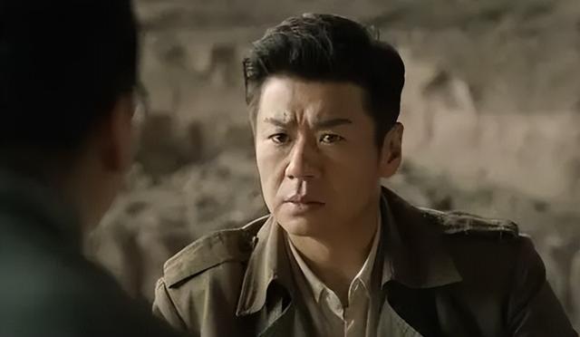 央视首播!播出三集,收视率破2,老戏骨助阵,又一部王炸作品!