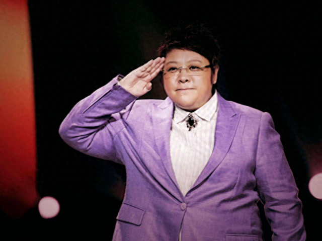 “骗”了我们30年，韩红父亲竟是家喻户晓的他！难怪没人敢得罪