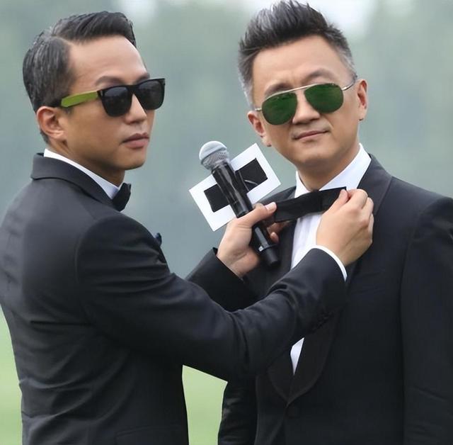 邓超|从综艺大咖到无名小辈，离开跑男4年后，邓超的生活过得如何？