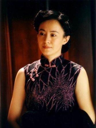 空政话剧团五朵金花，有人大龄单身，有人只恋爱不结婚，最小44岁