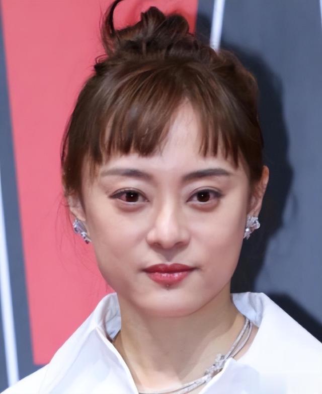 “发型到底多重要”？秦昊秃顶、肖战杀马特，看到黄晓明笑疯啦！