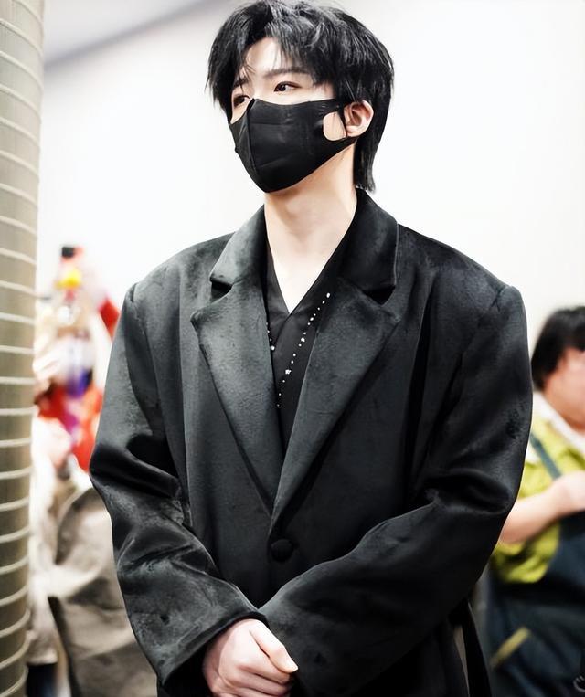 2025央视春晚最后联排，超强大牌阵容碾压往届，网友直呼：必