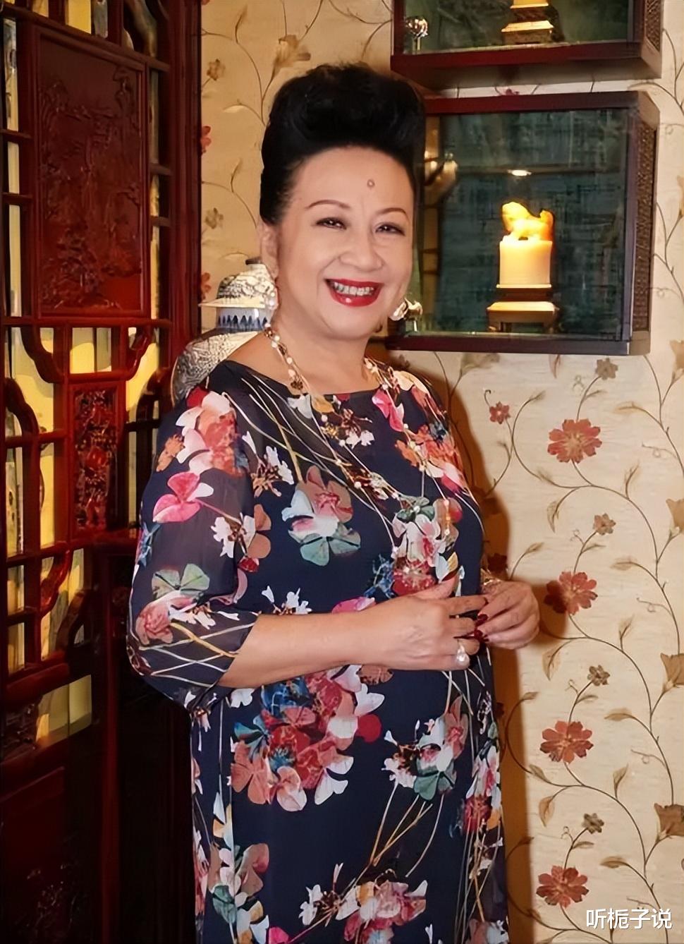 73岁薛家燕旧情复燃!与小17岁男友再度牵手,称不会再婚、生育