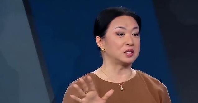 彩虹旗事件再升级:金星对外曝光内情,网友热议真相大白