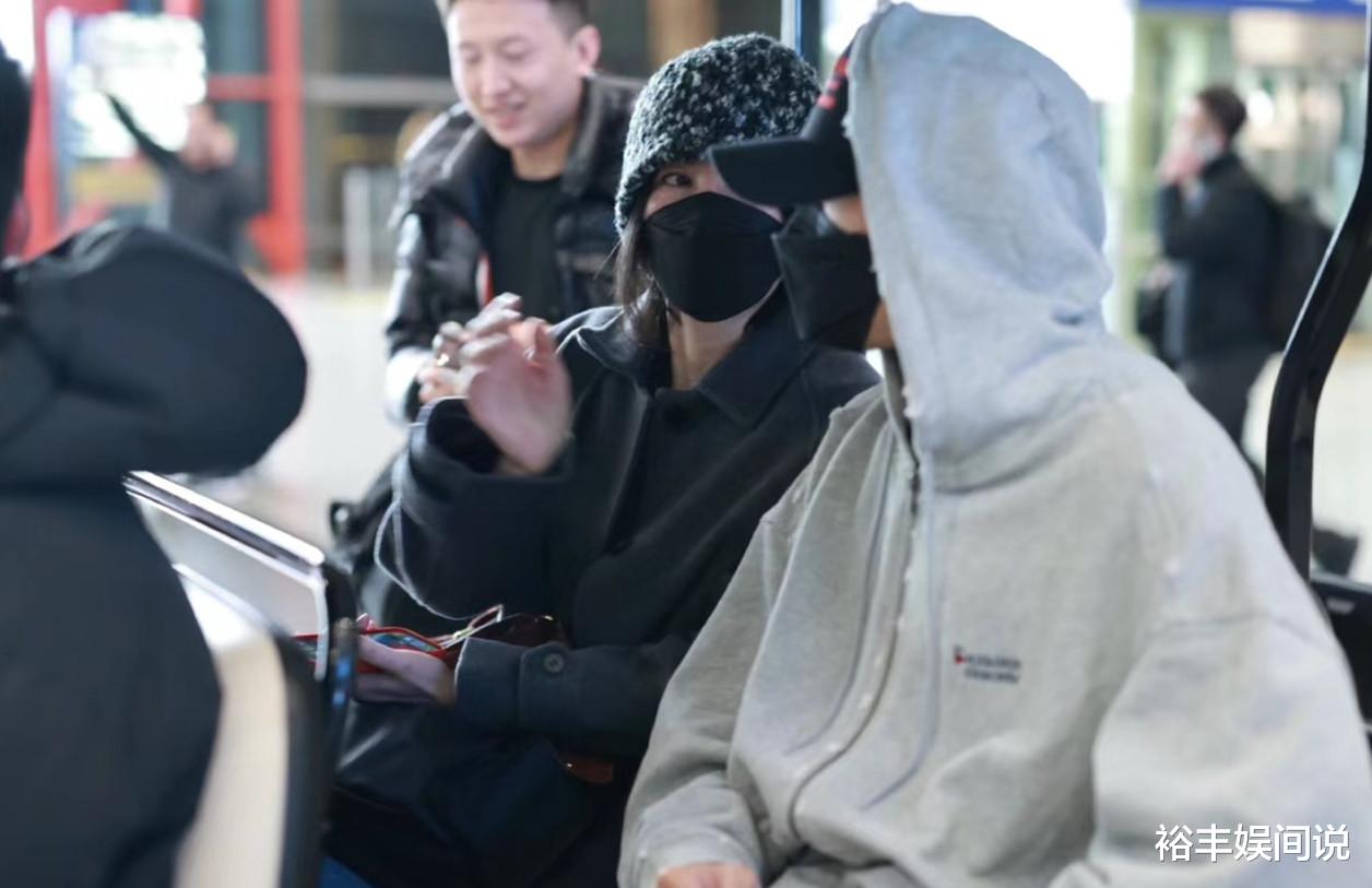 王菲谢霆锋年后首秀恩爱!合体现身行头不过万元,女方罕有撒娇