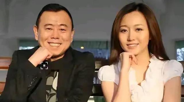 万万没想到，30岁嫁10亿富豪的潘阳，婚后十年带儿子住娘家