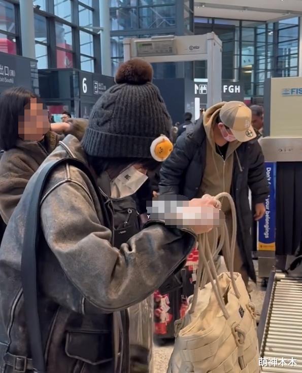 潘粤明和尹姝贻同框被拍！相识8年感情稳定，破除跟董洁复婚传闻