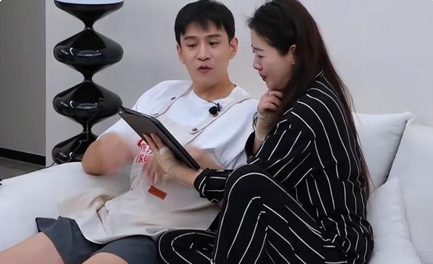 娶“老女人”的5位明星，一个比一个长得帅，是真爱还是另有所图