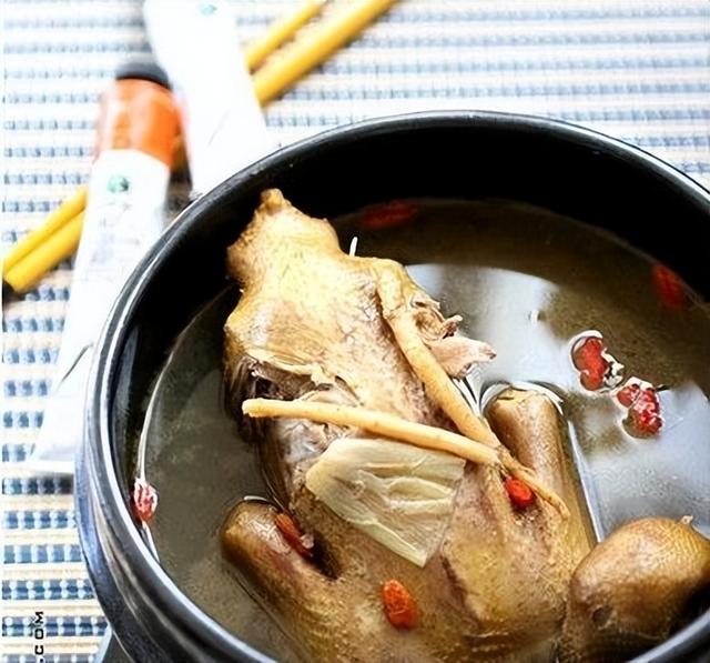 为什么说：气虚脚先知，血虚头先知？教你一招，气血双补