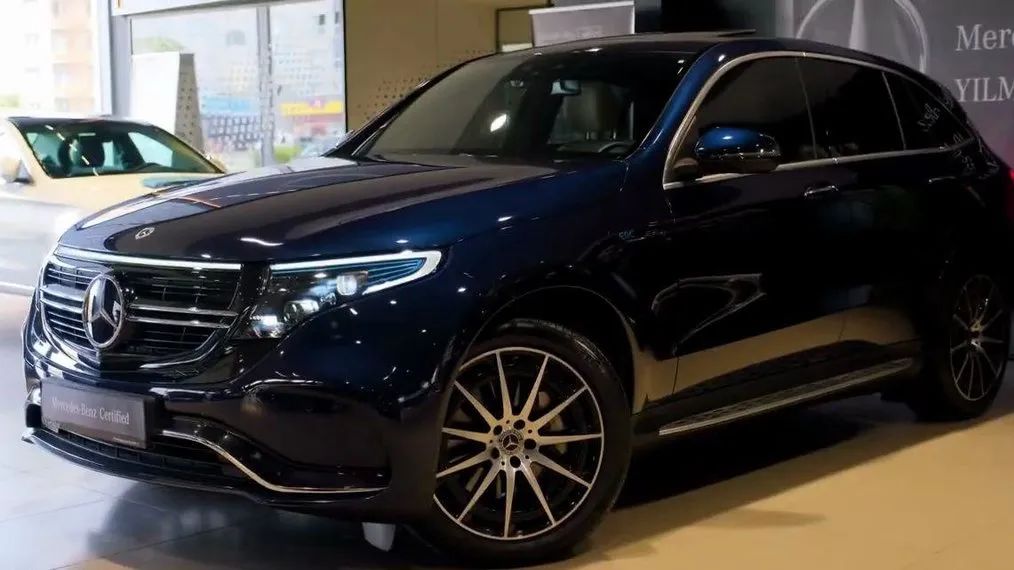 奔驰跌40万，从62万一路跌至22万，2.0T配8DCT爆190马力