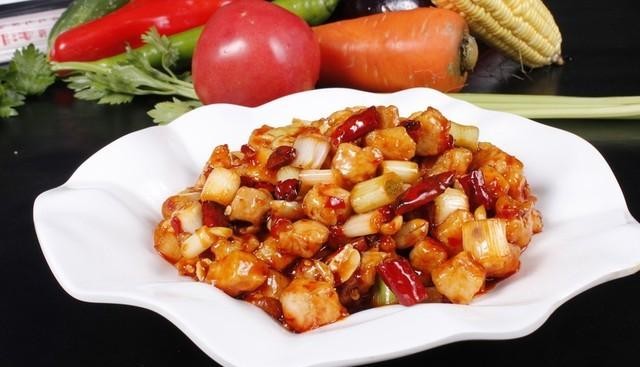 饭店最赚钱的6道预制菜,成本低上菜快,厨师几乎不吃,你却常点