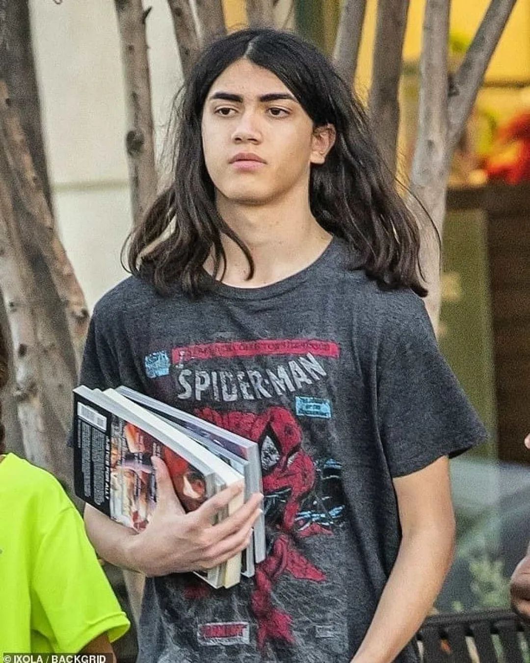 迈克尔·杰克逊22岁小儿子近照曝光:爸爸死后,网友从未放过我们