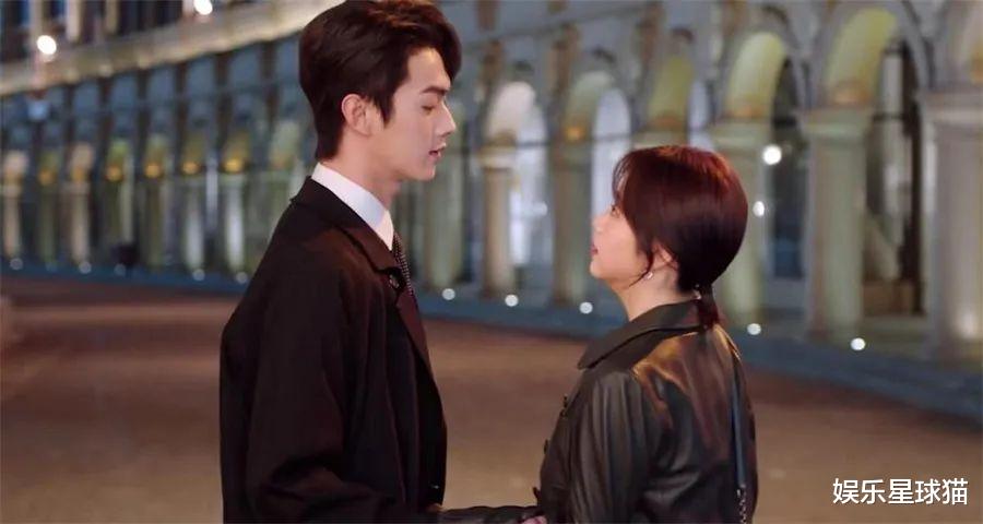 不喜欢比较，但《你比星光美丽》与《玫瑰的故事》绝对不相上下！