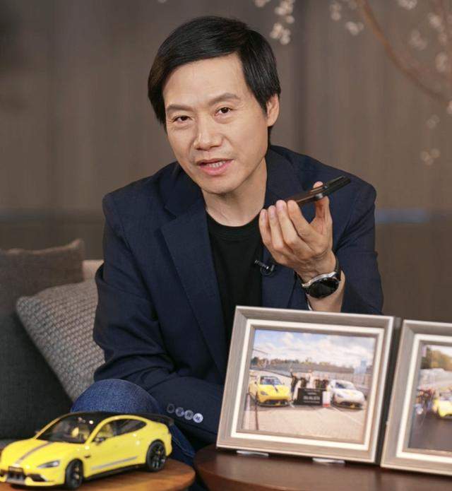 高端成了?小米15力压苹果、华为、OV,销量国内第一