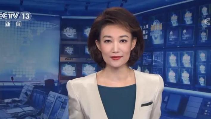 倪萍没说错！一张《新闻联播》出勤表，戳穿李梓萌“走后门”真相