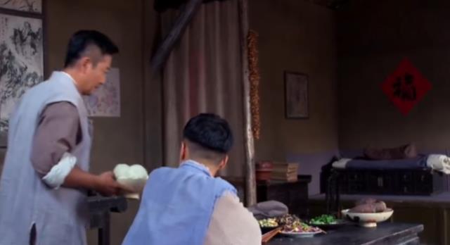 抗日神剧八路军的离谱伙食，顿顿羊肉加红烧肉，比现代人吃得还好