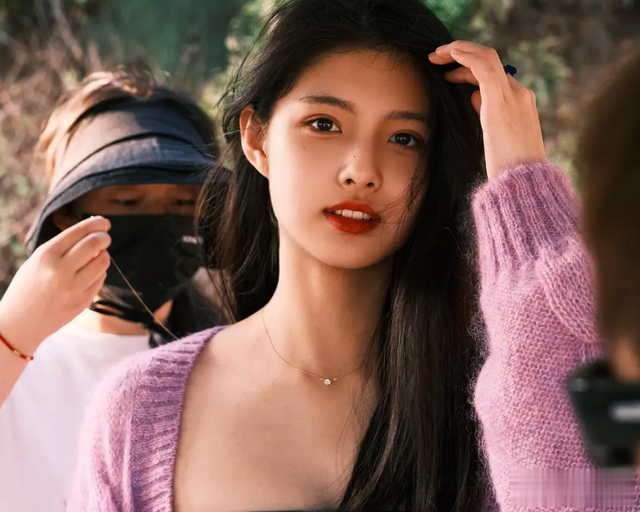 周星驰《少林女足》开拍,被“星女郎”惊艳,一个比一个性感抢眼