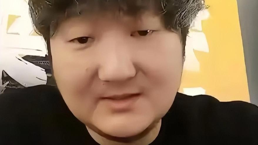 学吴京？王大治自掏腰包花5000万拍《钱来钱去》日票房仅2万