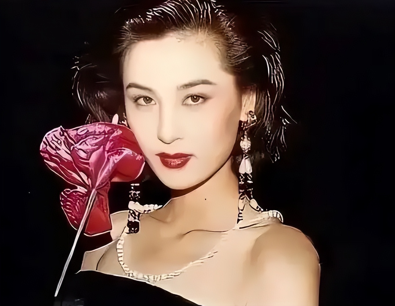 看了赵雅芝汪明荃的生图,这一次,“不老女神”都被撕开了真面目