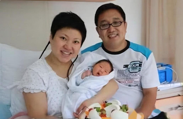 演员句号二婚娶丫蛋为妻，尽心孝顺岳父岳母，活成了孝子贤夫