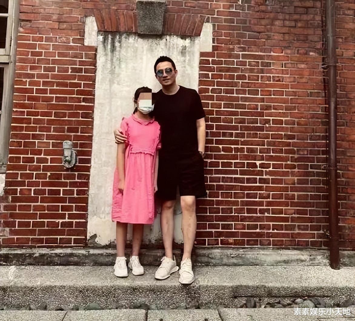 张兰录视频爆料:玥儿身上已经被挠烂了,徐家人跑到学校抢走孩子