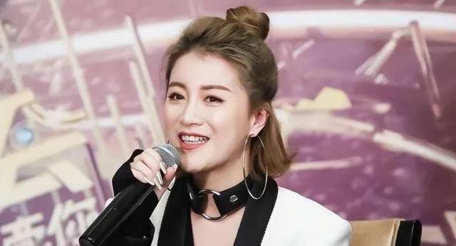 李嘉格:好声音没夺冠,但嫁给了爱奇艺总裁,如今已成了人生赢家