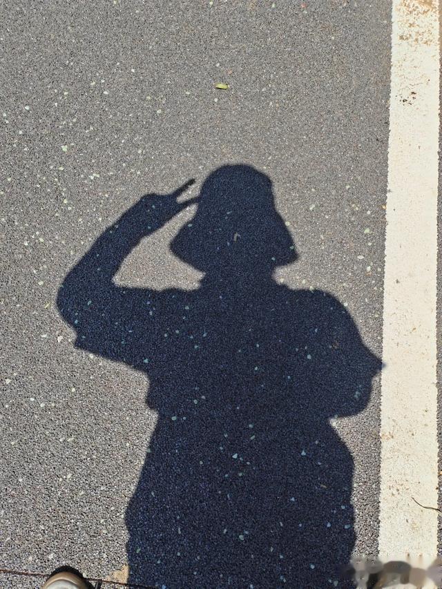 三伏天,晒背减肥排湿效果最好,抓住机会。