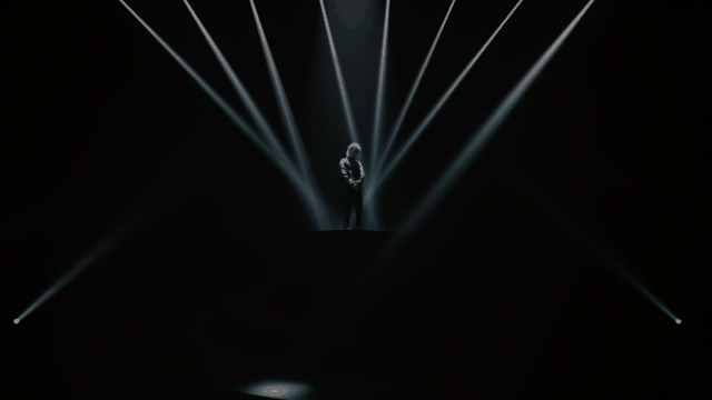 蔡徐坤|蔡徐坤染了银发梦回偶练