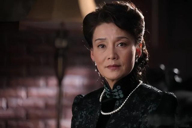 中国最干净的9位女星,不傍富豪、不滥情、个个清白干净