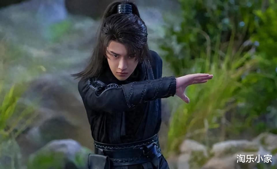 同为公司“摇钱树”,赵露思和王一博的境遇却截然不同