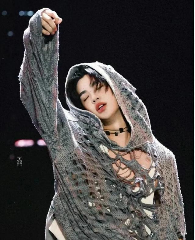 陈妍希出轨欧阳娜娜未婚夫?黄明昊男女通吃?唐嫣捆绑刘亦菲?