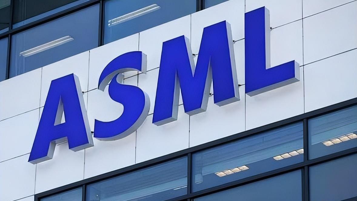 700台，荷兰回购大陆市场所有的光刻机？外媒：ASML承担不起后果