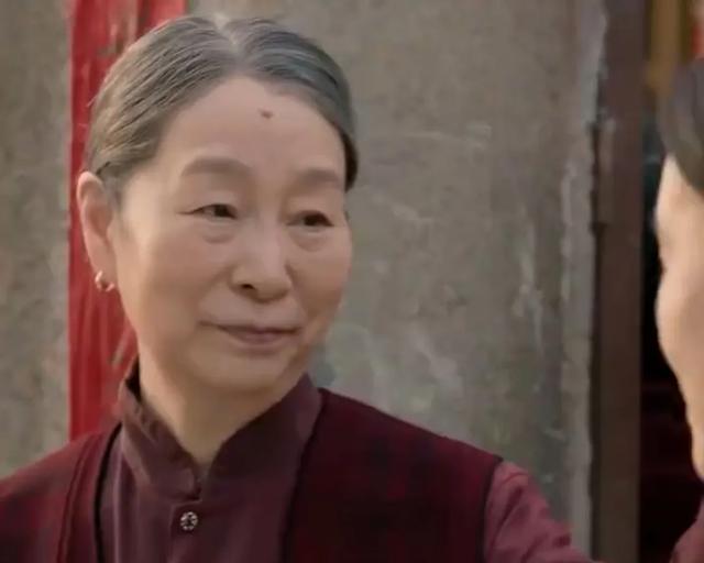 央一开播！40集年代大剧来袭，3位视后坐镇，网友：终于盼来了