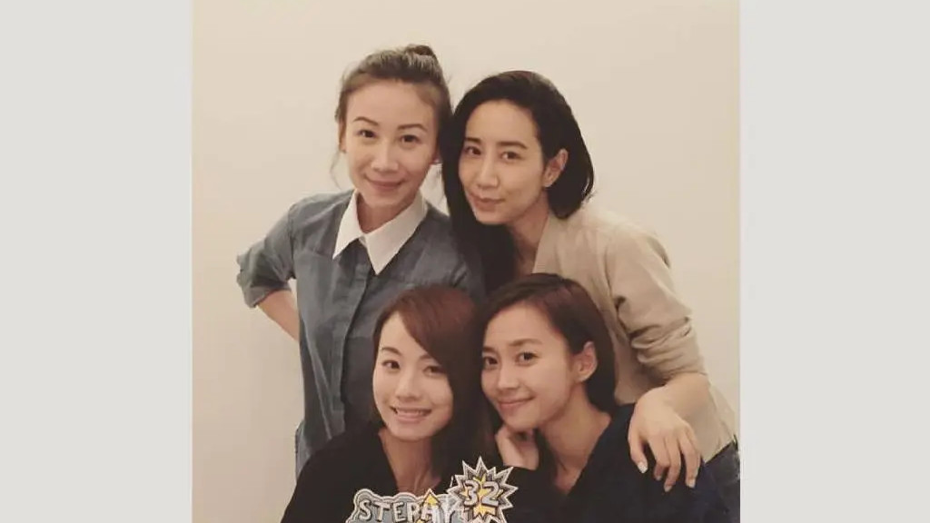 香港前知名组合两成员决裂多年，曾疑似破冰，如今同游日本却零互动